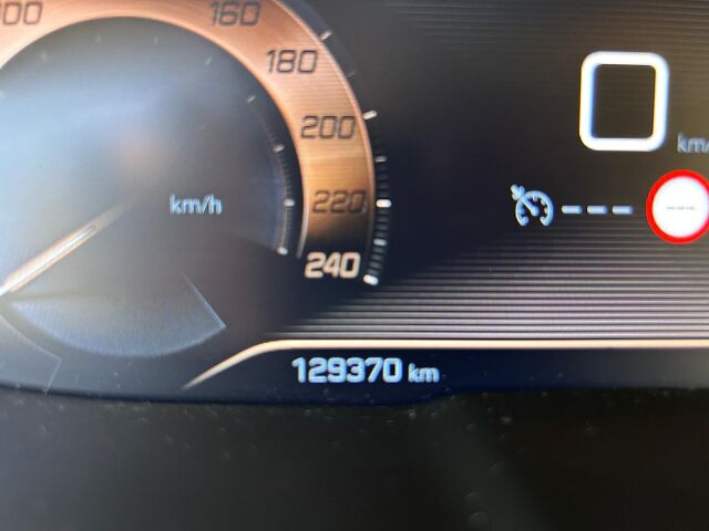 PEUGEOT 5008 GT LINE 1.5 BLUE HDI AUTO SPANISH LHD IN SPAIN 80K 7 SEATS SUPERB 2019